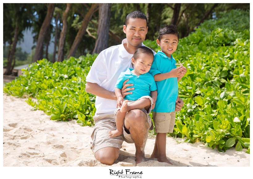Oahu Family Pictures on Waimanalo Beach Hawaii