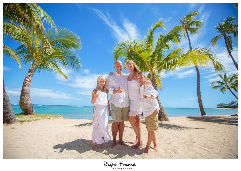 Family Photographer near Kahala Hotel & Resort Oahu Hawaii