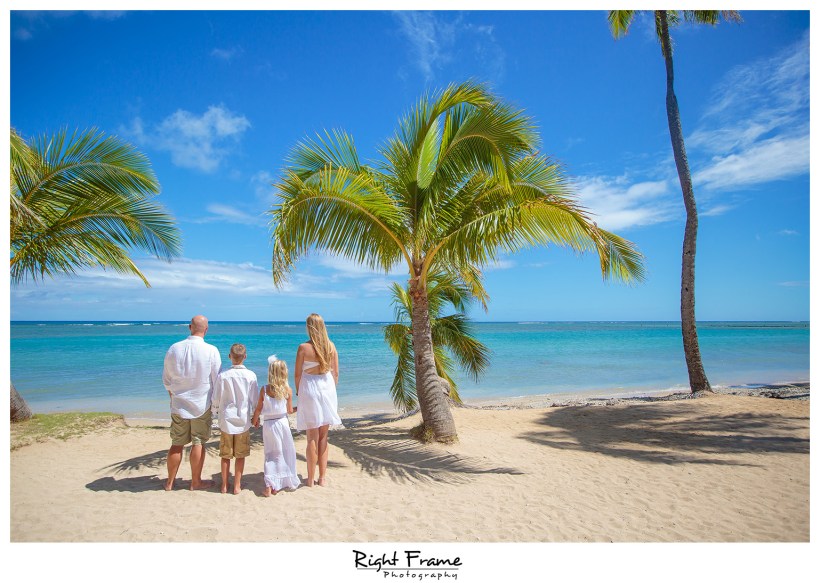 Family Photographer near Kahala Hotel & Resort Oahu Hawaii