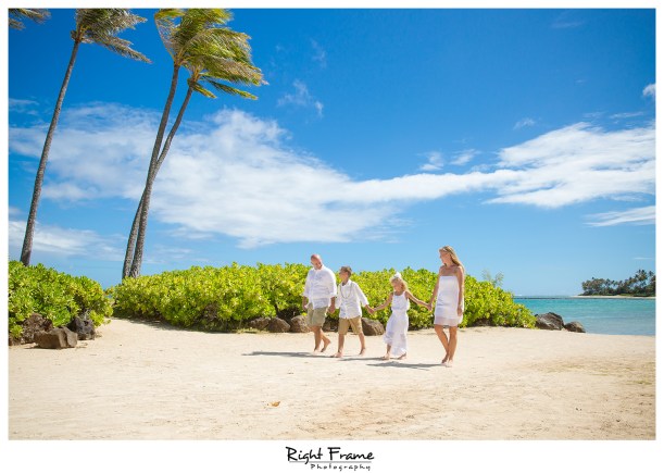 Family Photographer near Kahala Hotel & Resort Oahu Hawaii