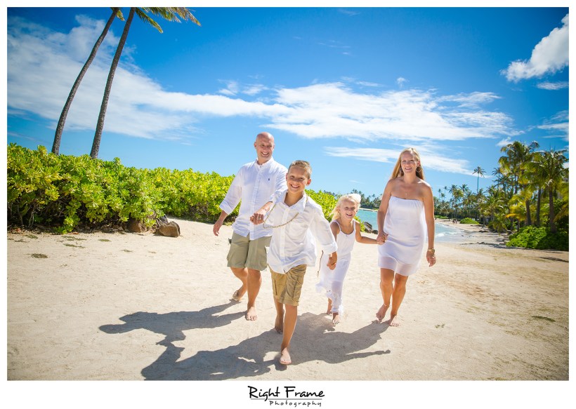 Family Photographer near Kahala Hotel & Resort Oahu Hawaii