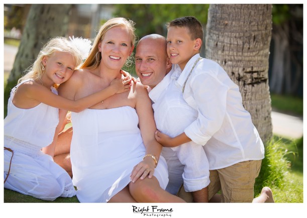 Family Photographer near Kahala Hotel & Resort Oahu Hawaii