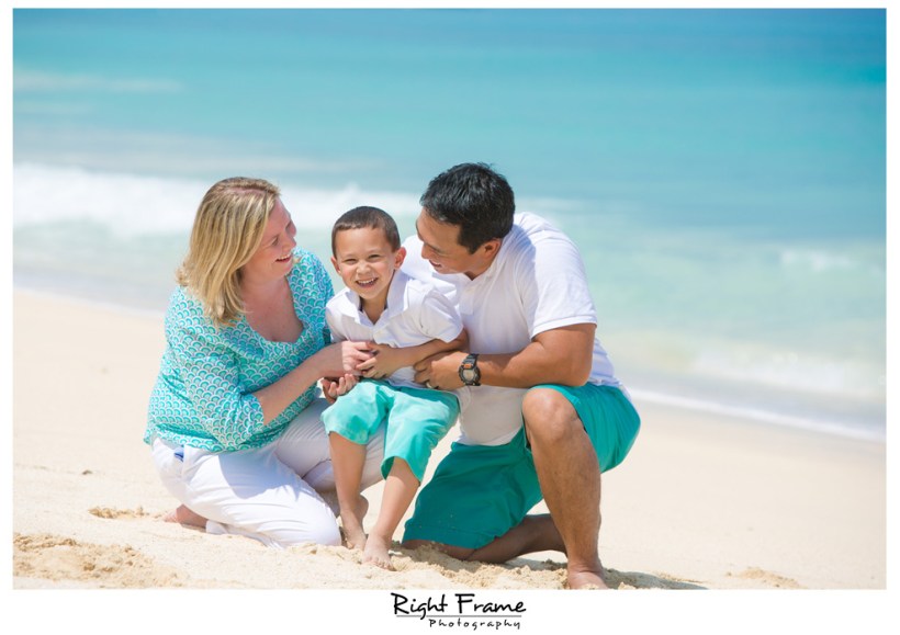 Honolulu Family Photographer Waimanalo Beach