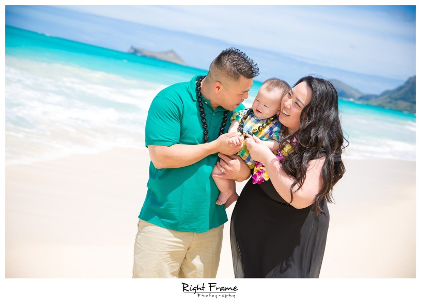 Fun First Birthday Celebration Pictures in Oahu Hawaii