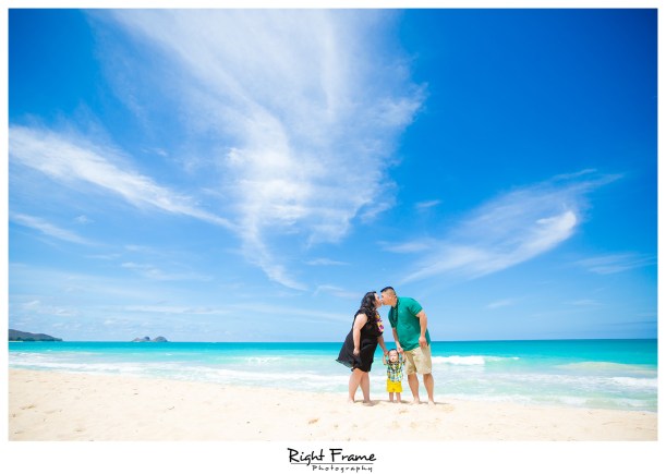 Fun First Birthday Celebration Pictures in Oahu Hawaii