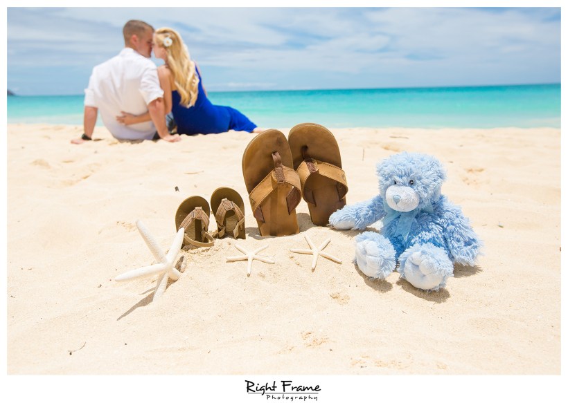 Summer Pregnancy Announcement on Oahu WAIMANALO BEACH