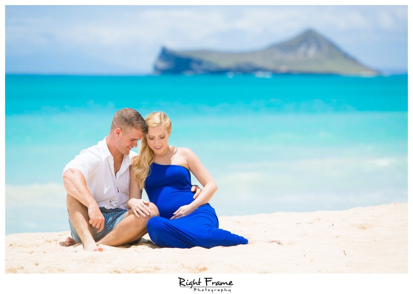 Summer Pregnancy Announcement on Oahu WAIMANALO BEACH