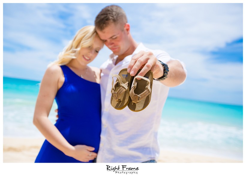 Summer Pregnancy Announcement on Oahu WAIMANALO BEACH
