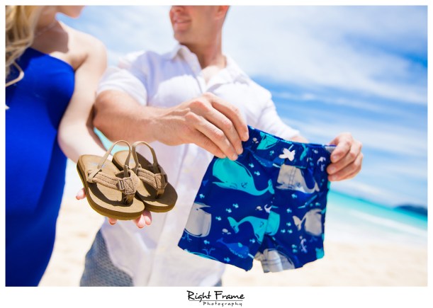 Summer Pregnancy Announcement on Oahu WAIMANALO BEACH