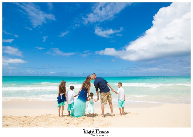 Hawaii Family Pictures at the Beach