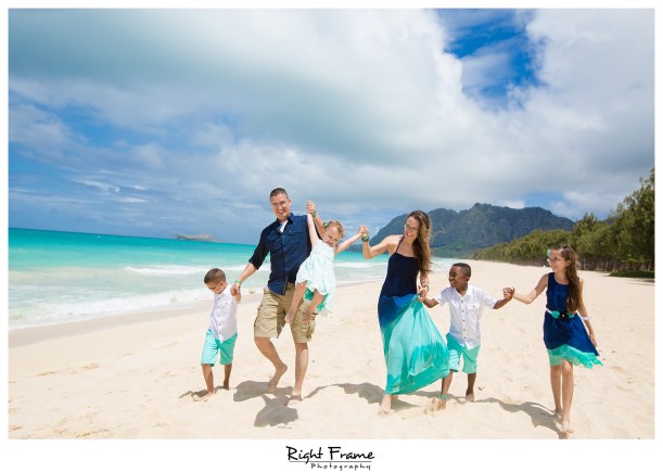 Hawaii Family Pictures at the Beach