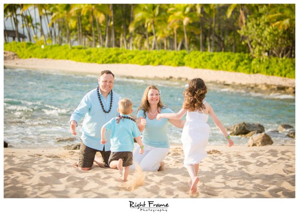 Sunset Family Beach Pictures at Ko Olina Oahu Hawaii