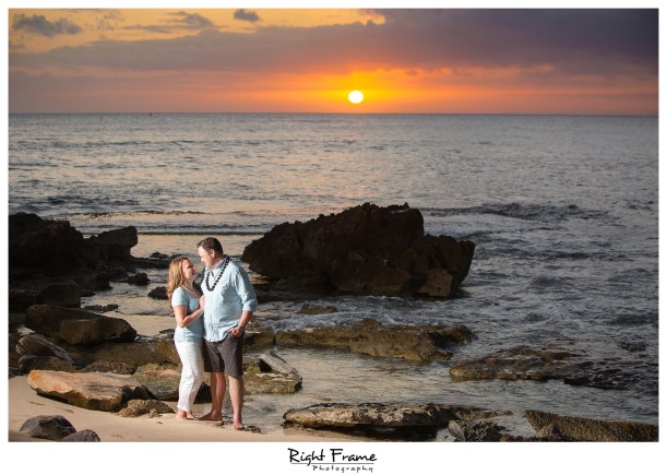 Sunset Family Beach Pictures at Ko Olina Oahu Hawaii