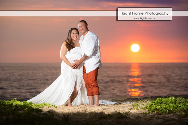 Sunset Maternity Photo Session in Hawaii Oahu