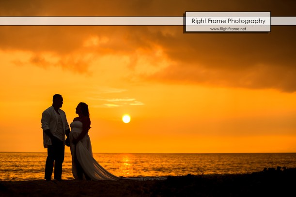 Sunset Maternity Photo Session in Hawaii Oahu