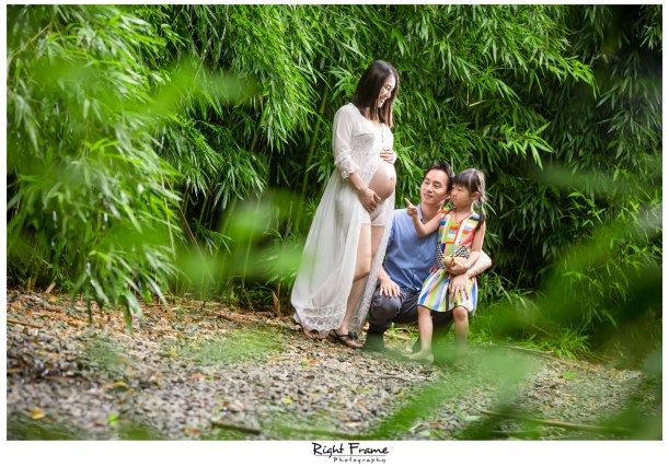 Oahu Maternity Photographer Bamboo Forest