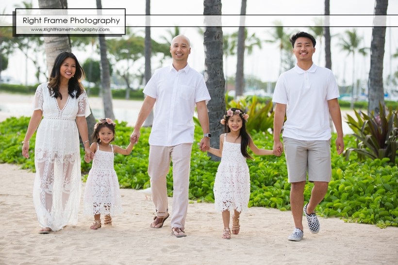 WAIKIKI BEACH FAMILY PHOTOGRAPHERS near Sheraton Waikiki Hotel