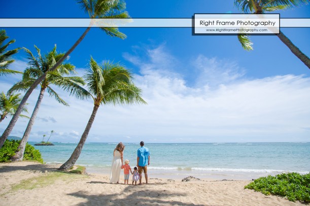Family Photographer near Kahala Hotel Oahu Hawaii