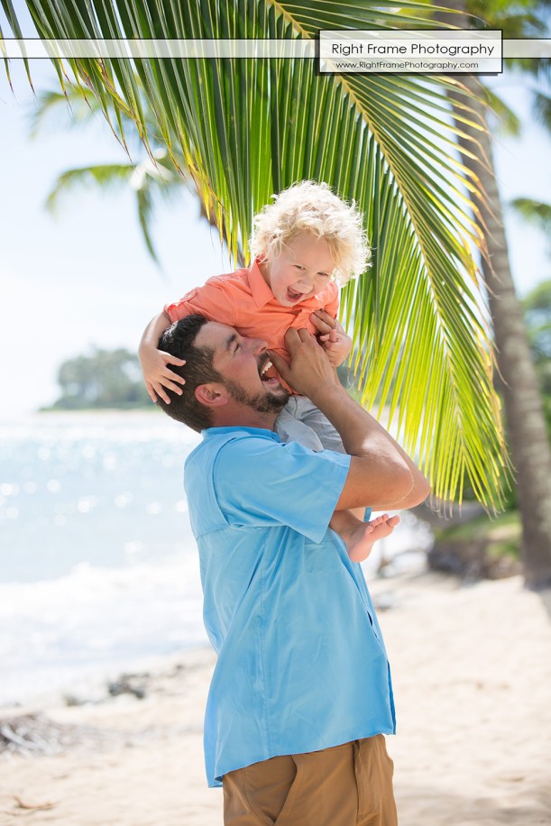 Family Photographer near Kahala Hotel Oahu Hawaii
