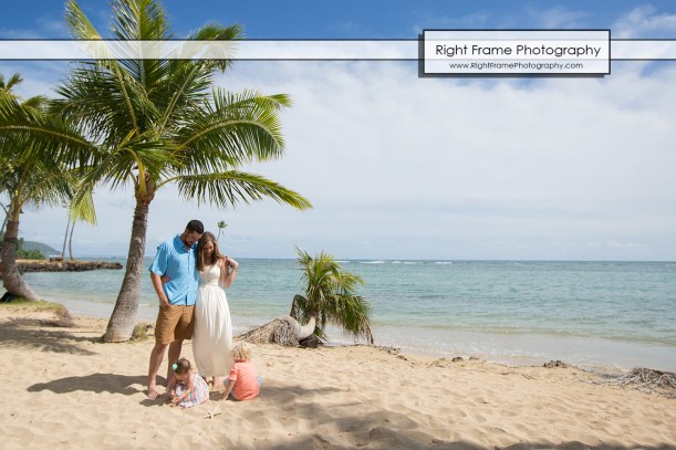 Family Photographer near Kahala Hotel Oahu Hawaii