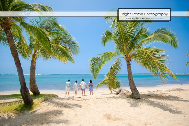 Family Photographer near Hyatt Regency Waikiki Beach Oahu Hawaii