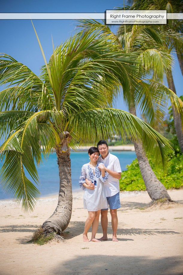 Family Photographer near Hyatt Regency Waikiki Beach Oahu Hawaii