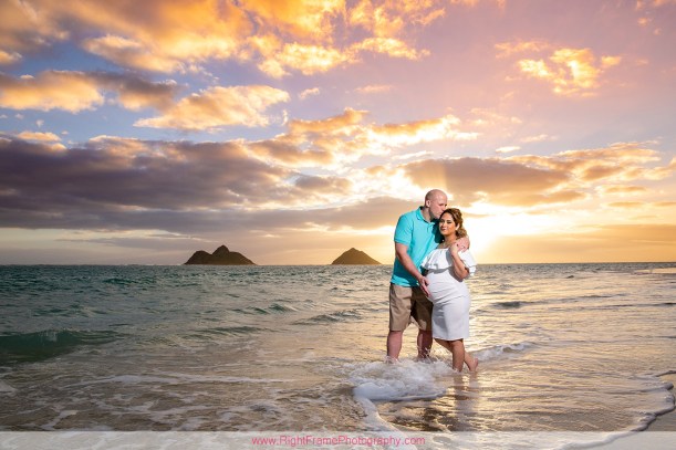 Maternity Photographer at Sunrise Lanikai Beach in Hawaii j