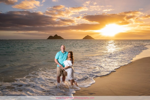 Maternity Photographer at Sunrise Lanikai Beach in Hawaii j