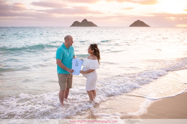 Maternity Photographer at Sunrise Lanikai Beach in Hawaii j