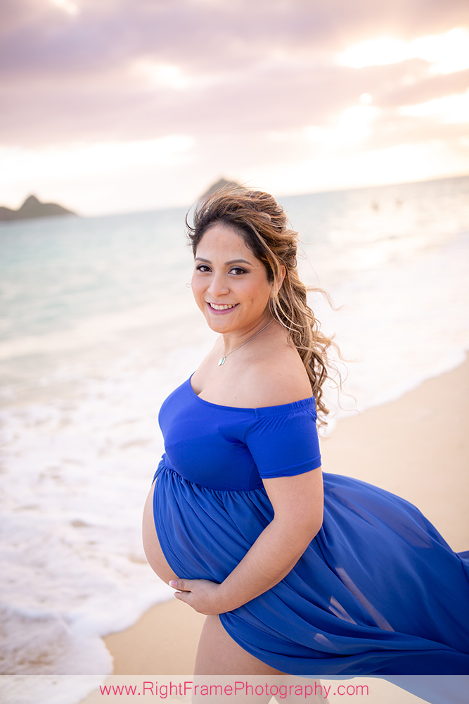 Maternity Photographer at Sunrise Lanikai Beach in Hawaii j