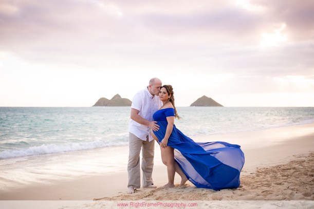 Maternity Photographer at Sunrise Lanikai Beach in Hawaii j