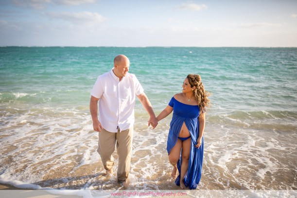 Maternity Photographer at Sunrise Lanikai Beach in Hawaii j