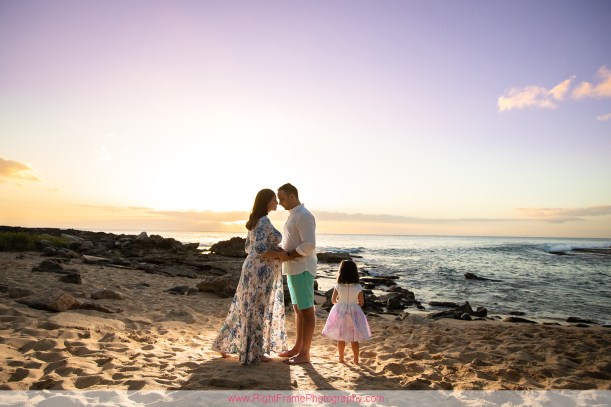 Maternity photographer near Disney Aulani