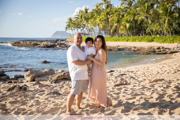 Family photographer in Kapolei Oahu